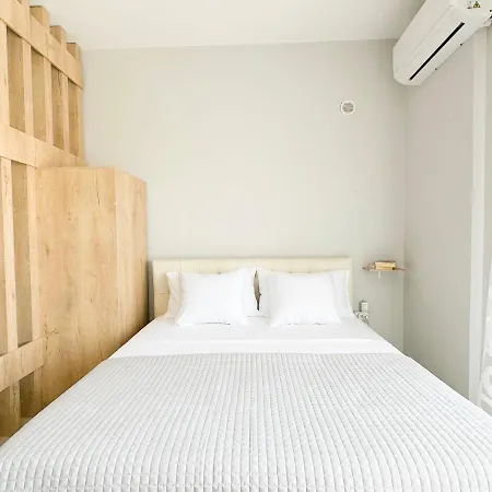 Re Deluxe Studio Golem (Tirana)